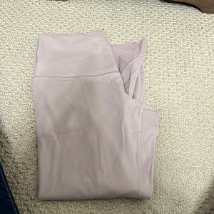 Cropped Scallop Lilac Sz 10